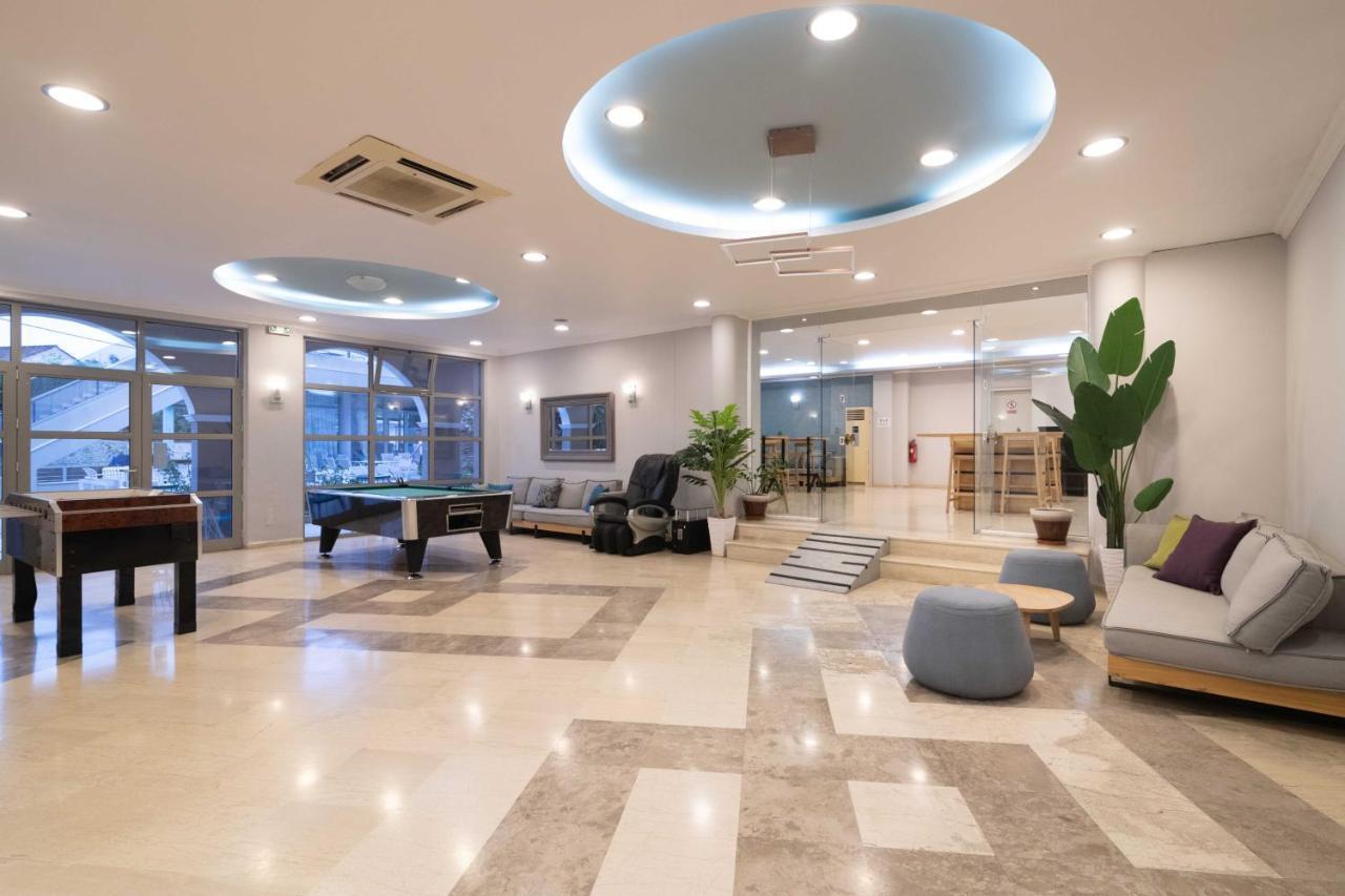 Plános Karras Grande Resort מראה חיצוני תמונה
