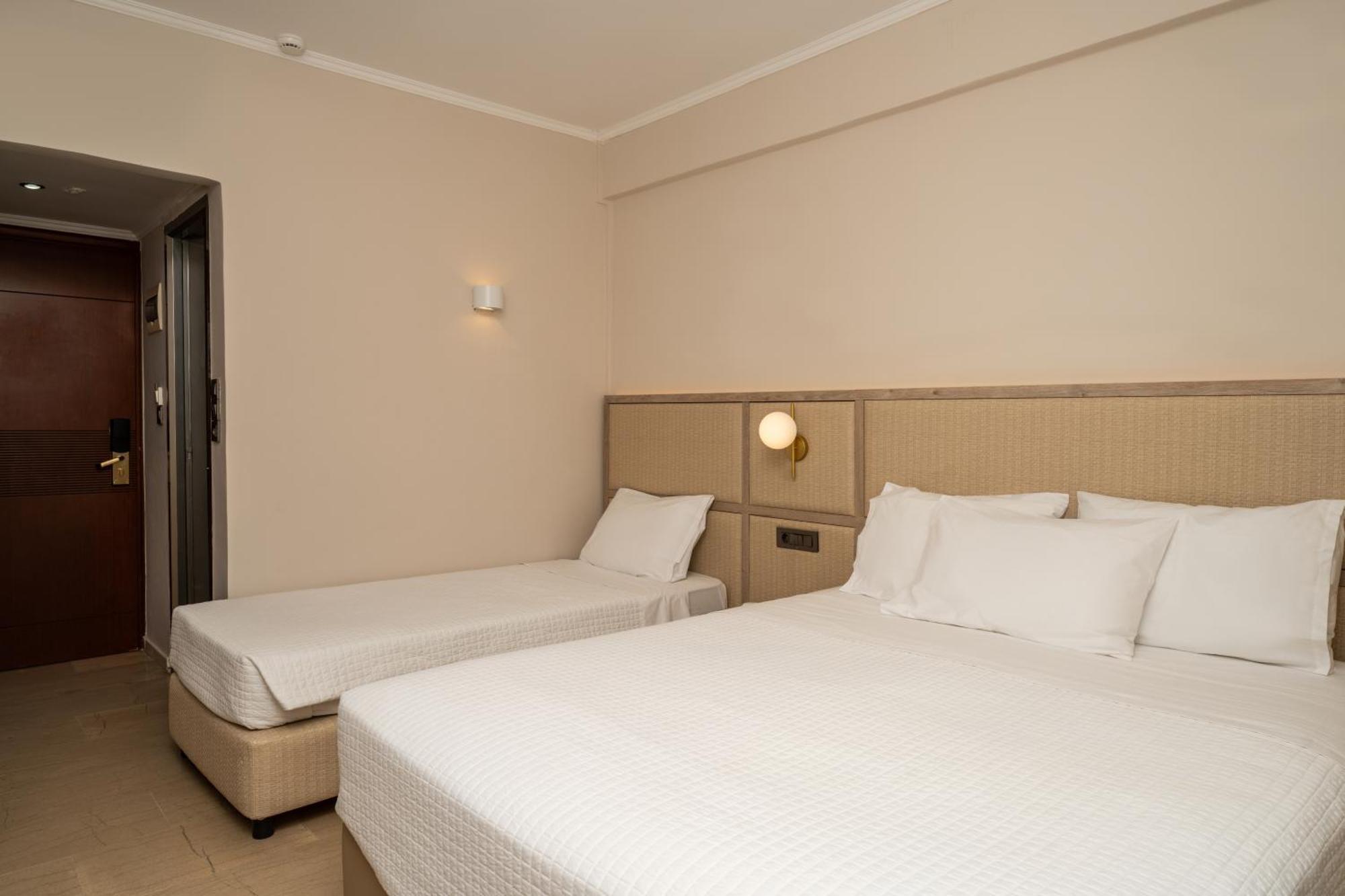 Plános Karras Grande Resort מראה חיצוני תמונה