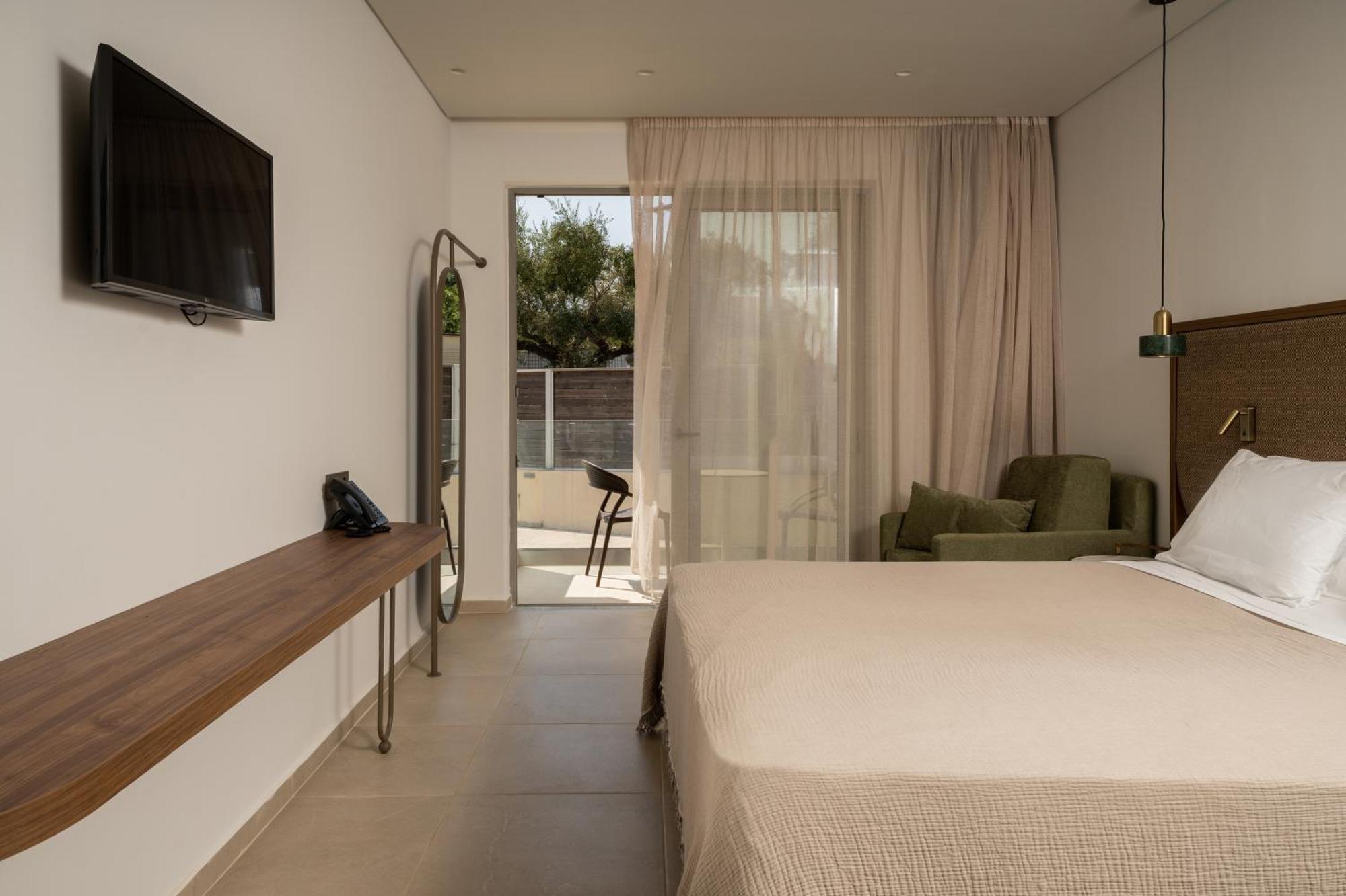 Plános Karras Grande Resort מראה חיצוני תמונה