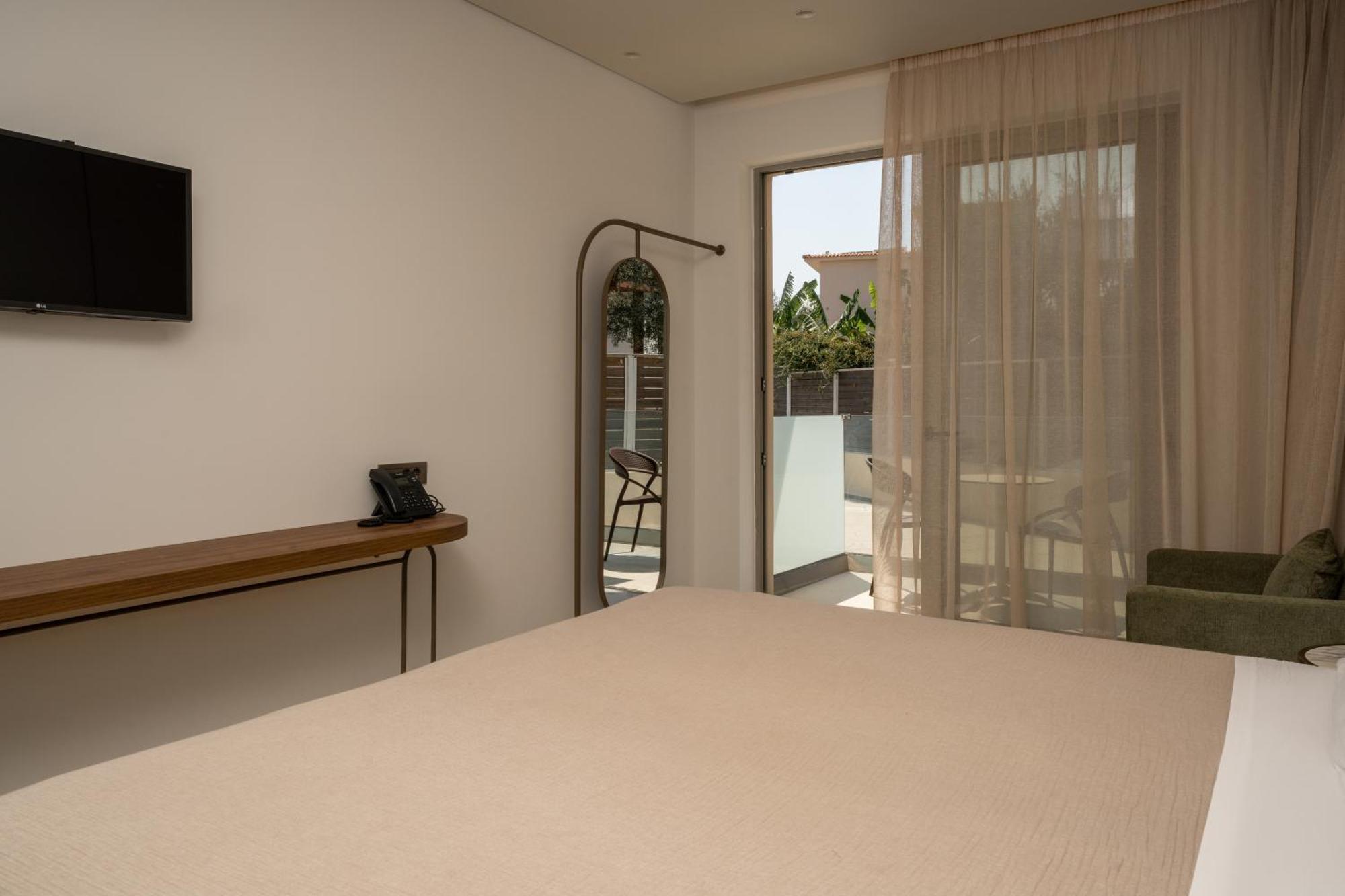 Plános Karras Grande Resort מראה חיצוני תמונה